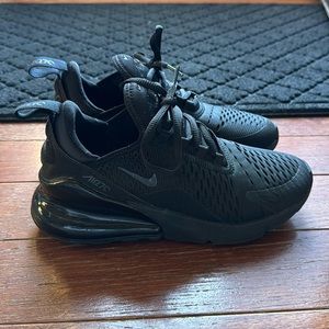 Nike Air Max 270 Size 6